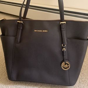 NWOT Dark Brown Jet Set MK Tote w/ Dust Bag.